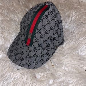 GUCCI BASEBALL HAT